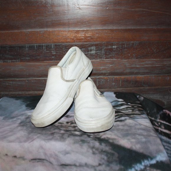 Slip On White Leather VANS  🌵 7.5 Women - Picture 2 of 14